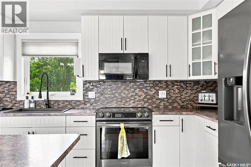 123 Railway Avenue, Dundurn, SK - Indoor Photo Showing Kitchen With Upgraded Kitchen