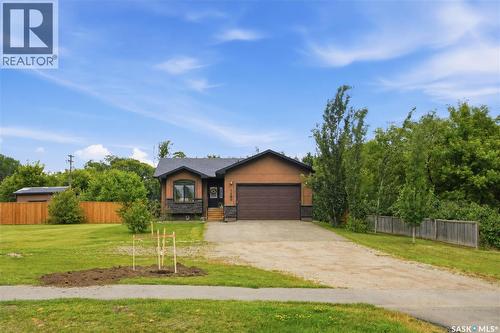 123 Railway Avenue, Dundurn, SK - Outdoor