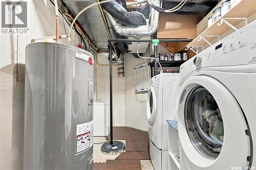 123 Railway Avenue, Dundurn, SK - Indoor Photo Showing Laundry Room