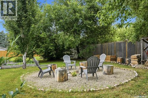123 Railway Avenue, Dundurn, SK - Outdoor