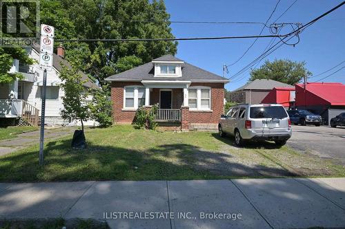 2 Norfolk Street N, Hamilton, ON - Outdoor