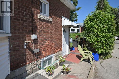 2 Norfolk Street N, Hamilton, ON - Outdoor With Exterior