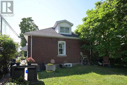 2 Norfolk Street N, Hamilton, ON - Outdoor With Exterior
