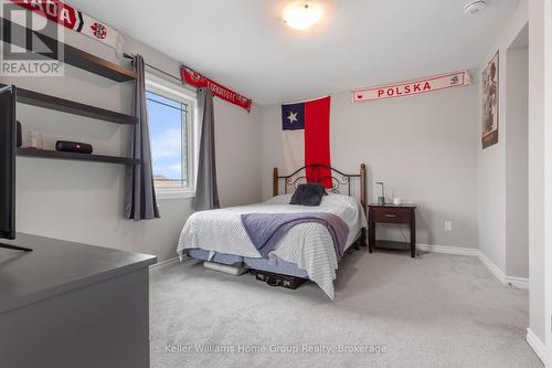35 - 107 Westra Drive, Guelph (Willow West/Sugarbush/West Acres), ON - Indoor Photo Showing Bedroom