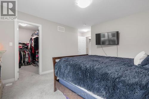 35 - 107 Westra Drive, Guelph (Willow West/Sugarbush/West Acres), ON - Indoor Photo Showing Bedroom