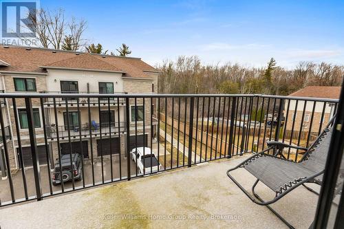 35 - 107 Westra Drive, Guelph (Willow West/Sugarbush/West Acres), ON - Outdoor With Exterior