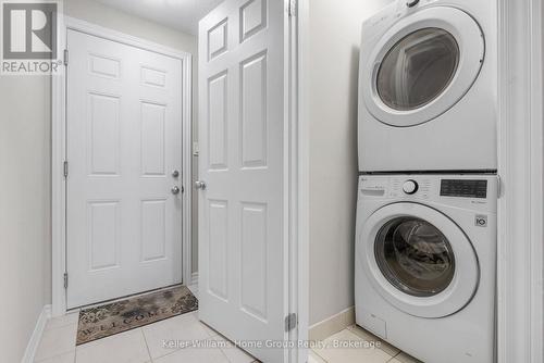 35 - 107 Westra Drive, Guelph (Willow West/Sugarbush/West Acres), ON - Indoor Photo Showing Laundry Room