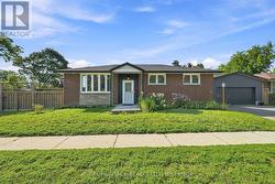 471 ROSSLAND ROAD E Oshawa, ON L1G 2X3