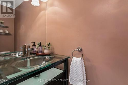 11 Longbourne Crescent, Brampton, ON - Indoor