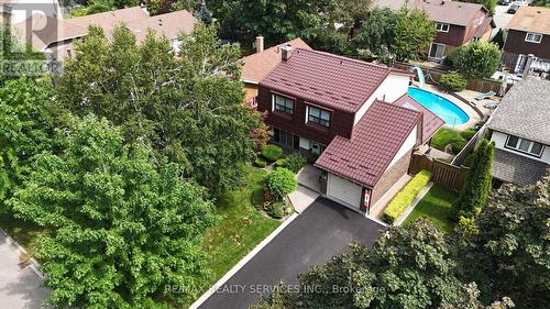 11 Longbourne Crescent, Brampton, ON - Outdoor
