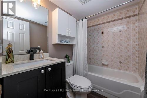116 Dyer Drive, Wasaga Beach, ON - Indoor Photo Showing Bathroom