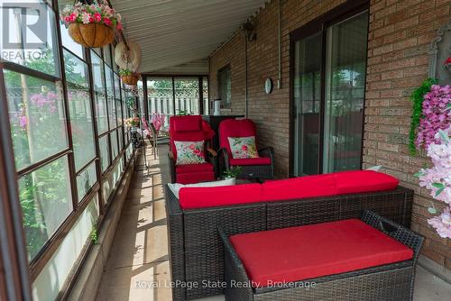 43 Henley Drive, Hamilton (Stoney Creek), ON - Outdoor With Exterior
