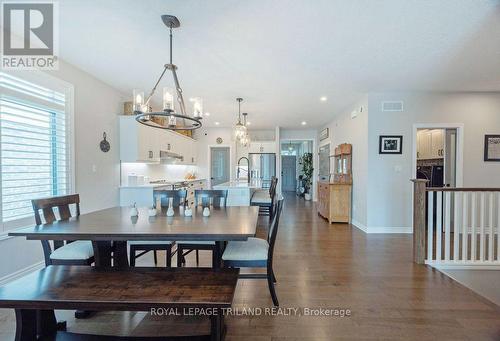 33 White Tail Path, St. Thomas, ON - Indoor Photo Showing Dining Room