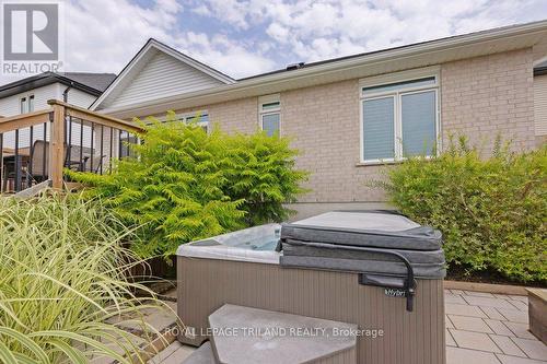 33 White Tail Path, St. Thomas, ON - Outdoor With Exterior