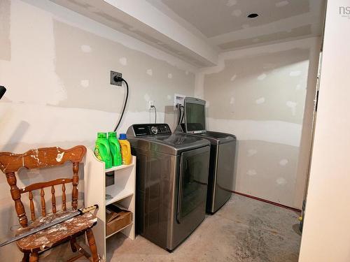 550 Mines Road, Chignecto, NS - Indoor Photo Showing Laundry Room
