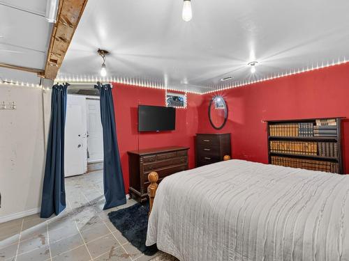 23 Lakeview Drive, Cornwall, PE - Indoor Photo Showing Bedroom