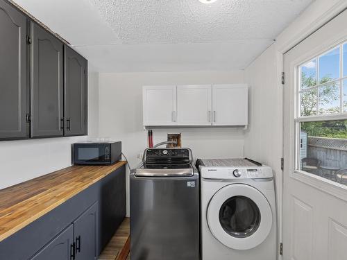 23 Lakeview Drive, Cornwall, PE - Indoor Photo Showing Laundry Room