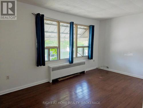 2 - 60 RICHMOND AVENUE , St. Catharines (E. Chester), Ontario L2R 3W7 2
