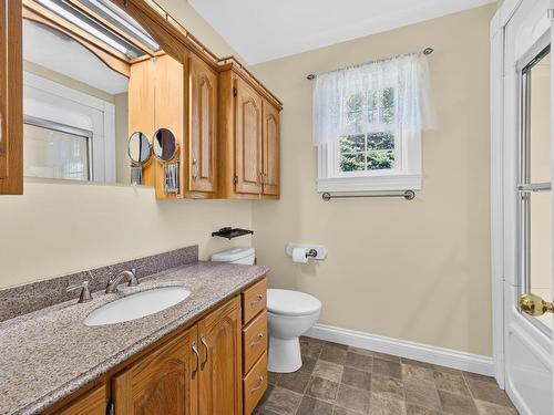 1 Hillcrest Street, Truro, NS - Indoor Photo Showing Bathroom