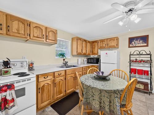 1 Hillcrest Street, Truro, NS - Indoor Photo Showing Kitchen With Double Sink