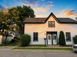 12 Hemlock Avenue  Oshawa, ON L1H 1Y7