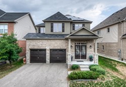 102 Coopershawk Street  Kitchener, ON N2K 4J8