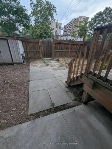 47 West Avenue N, Hamilton, ON - Outdoor