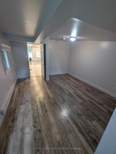 47 West Avenue N, Hamilton, ON - Indoor Photo Showing Other Room