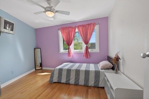 Chambre à coucher - 2-121 Av. Vanguard, Pointe-Claire, QC - Indoor Photo Showing Bedroom