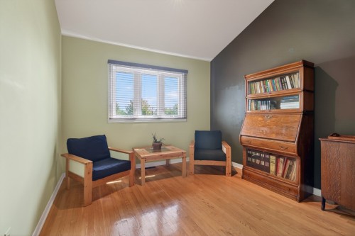 Chambre à coucher - 2-121 Av. Vanguard, Pointe-Claire, QC - Indoor Photo Showing Other Room