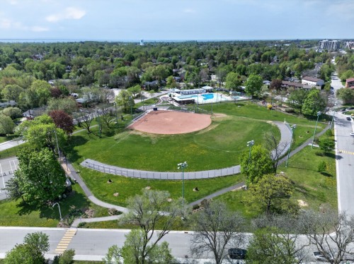 Photo aérienne - 2-121 Av. Vanguard, Pointe-Claire, QC - Outdoor With View