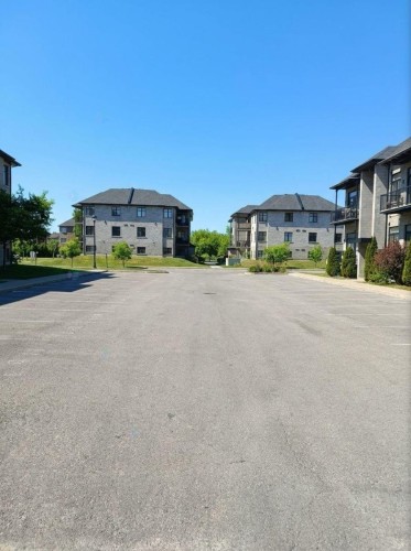 Extérieur - 204-5131 Av. Eliot, Laval (Chomedey), QC - Outdoor