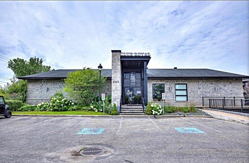 Stationnement - 204-5131 Av. Eliot, Laval (Chomedey), QC - Outdoor