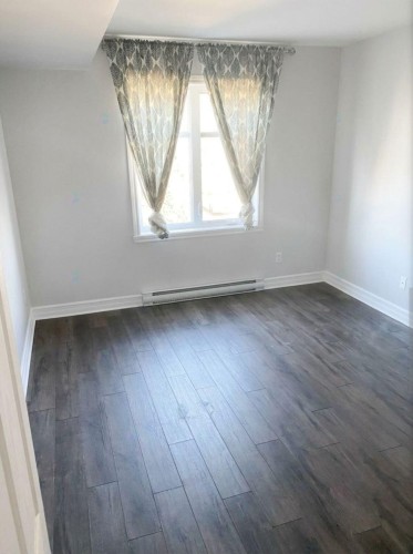 Chambre à coucher principale - 204-5131 Av. Eliot, Laval (Chomedey), QC - Indoor Photo Showing Other Room