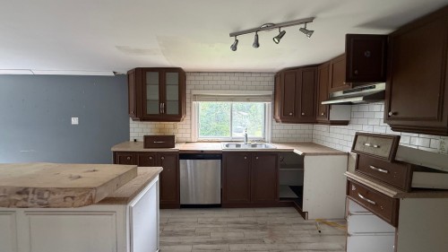 Cuisine - 92 Ch. Sherritt, Gore, QC - Indoor Photo Showing Kitchen
