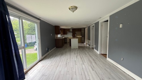 Intérieur - 92 Ch. Sherritt, Gore, QC - Indoor Photo Showing Other Room