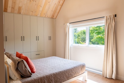 Chambre à coucher principale - 317 388E Avenue, Saint-Hippolyte, QC - Indoor Photo Showing Bedroom
