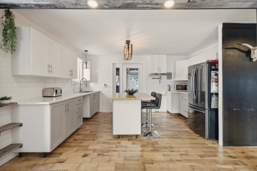 Cuisine - 1397 Route 116, Danville, QC - Indoor Photo Showing Kitchen With Upgraded Kitchen