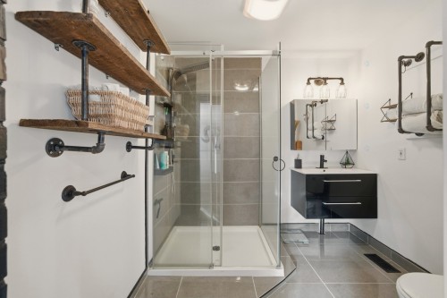Salle de bains - 1397 Route 116, Danville, QC - Indoor Photo Showing Bathroom