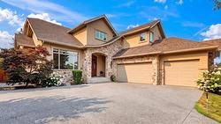 523 Metcalfe Avenue  Kelowna, BC V1W 5K8