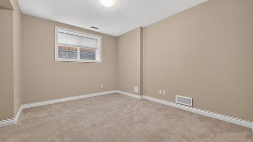 523 Metcalfe Avenue, Kelowna, BC - Indoor Photo Showing Other Room