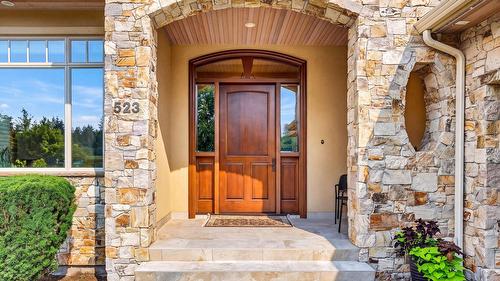 523 Metcalfe Avenue, Kelowna, BC - Outdoor