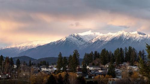 1021 15Th Avenue, Cranbrook, BC - Outdoor With View