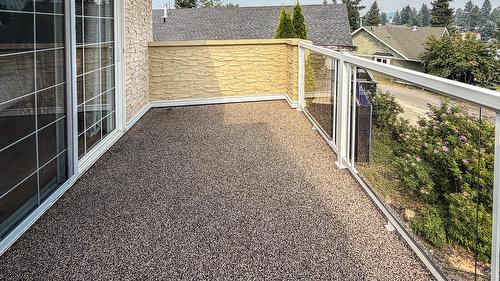 1021 15Th Avenue, Cranbrook, BC - Outdoor With Exterior