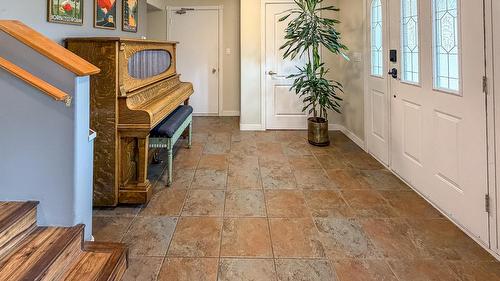 1021 15Th Avenue, Cranbrook, BC - Indoor Photo Showing Other Room