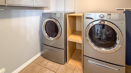 1021 15Th Avenue, Cranbrook, BC - Indoor Photo Showing Laundry Room