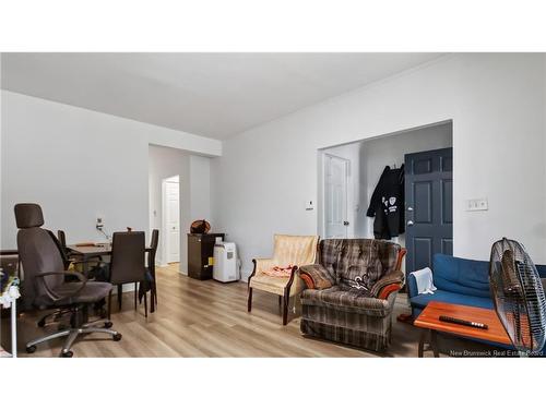 42 Railway, Moncton, NB - Indoor Photo Showing Living Room