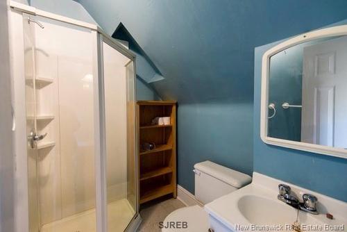 406-408 Algonquin Pl, Saint John, NB - Indoor Photo Showing Bathroom