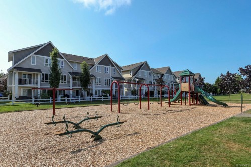 #38-700 Lancaster Way, Comox, BC 