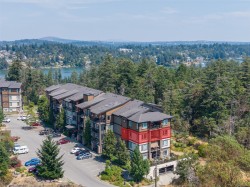 #303-286 Wilfert Rd View Royal, BC V9C 0H6